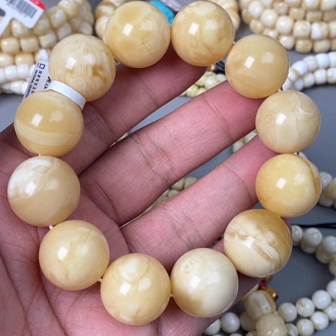 琥珀珠宝奇石未镶嵌20mm