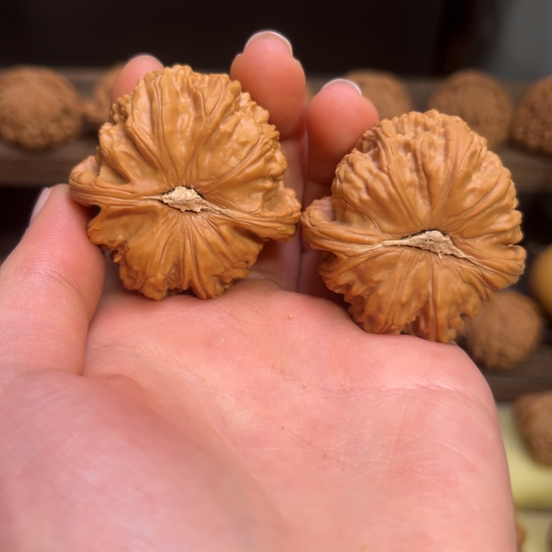 文玩核桃把件s6狮子42