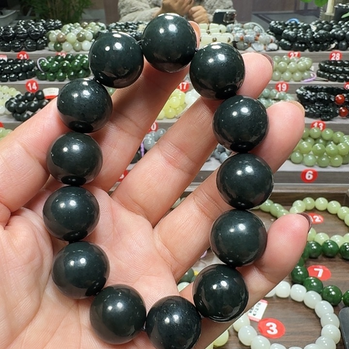 未镶嵌手链和田玉新疆沙枣青卡18