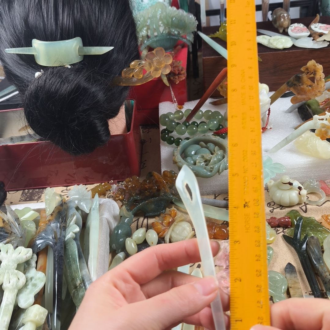 蛇纹石玉发饰合金