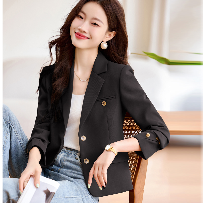 气质显瘦小个子西装外套女短款春秋新款时尚百搭洋气两粒扣女西服