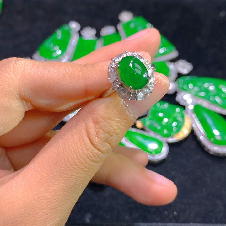 翡翠戒指银S925镶嵌一个