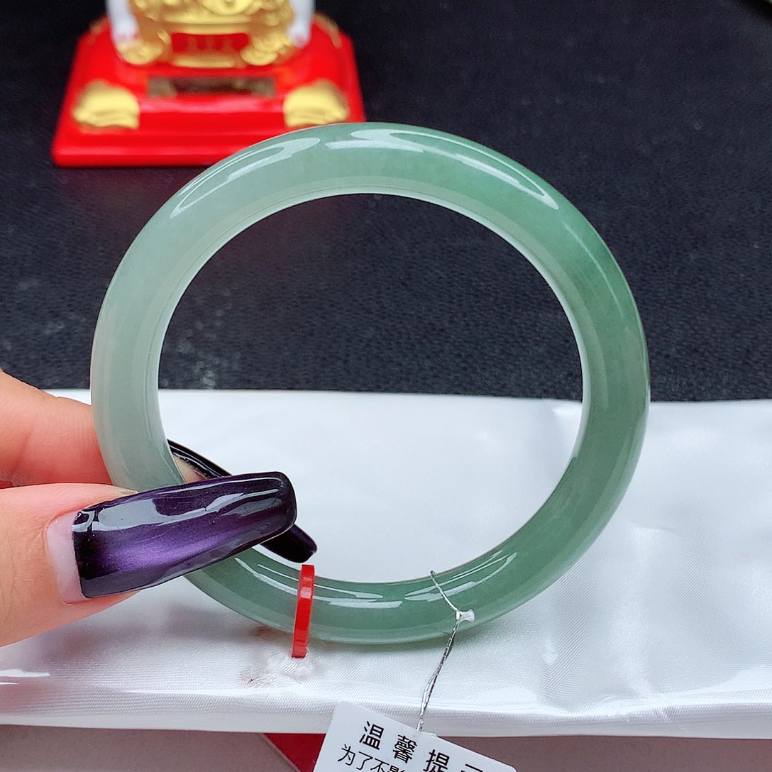 未镶嵌手镯翡翠翡翠55.3冰润冰绿渐变美人条