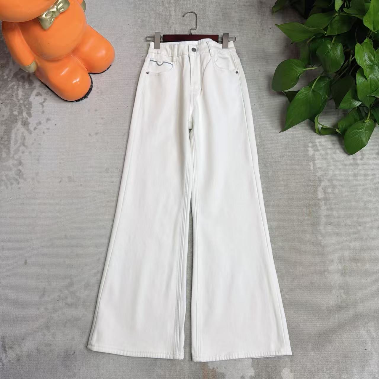 2025V v工作室新款 冬季新款高定牛仔裤显瘦气质白色高腰—162