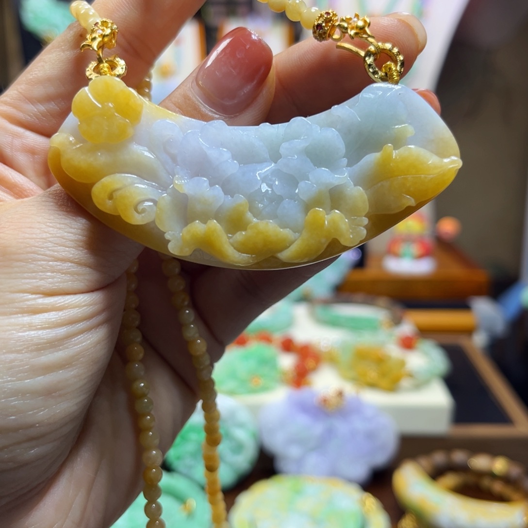 翡翠未镶嵌颈饰天然翡翠