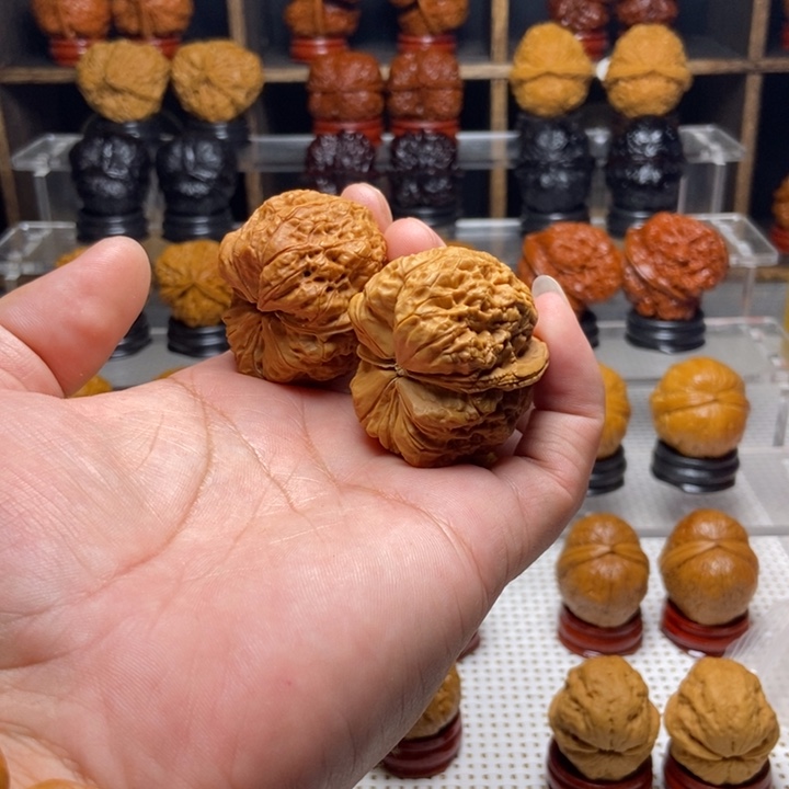 雪***溢桃核把件24霸王蟾疙瘩包