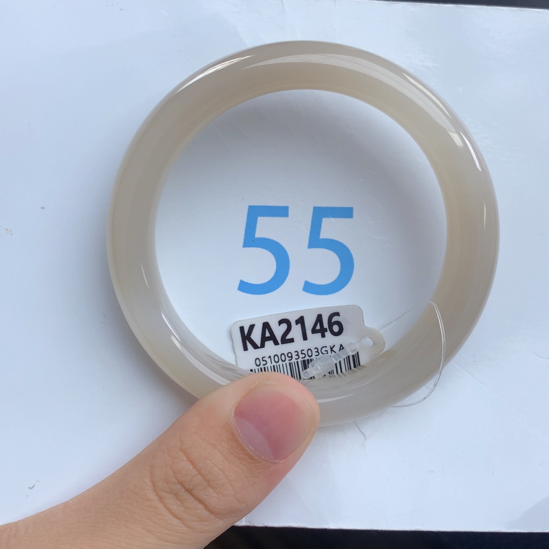 阿***洞和田玉手镯未镶嵌