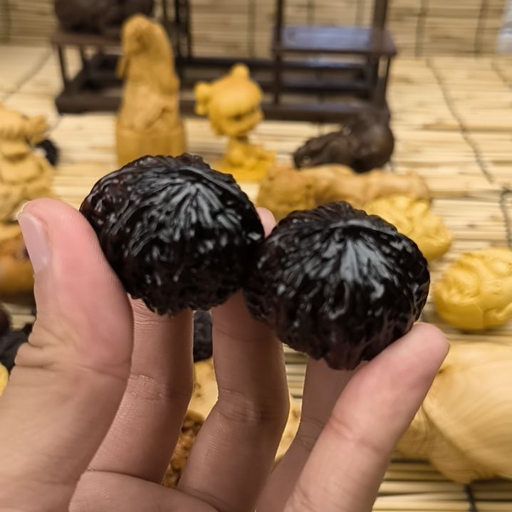 核桃木/黑胡桃（胡桃木）龙纹官帽木雕核桃3·5公分