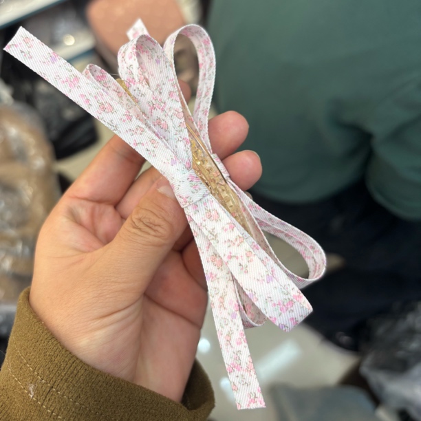 粉色小碎花蝴蝶结香蕉扭扭夹女可爱新款后脑勺盘发竖夹发夹 Z008