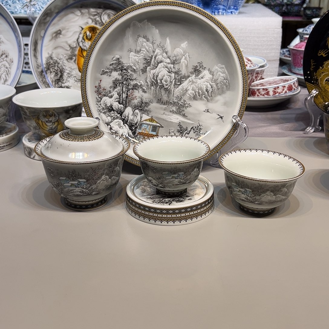 景德镇陶瓷艺术品