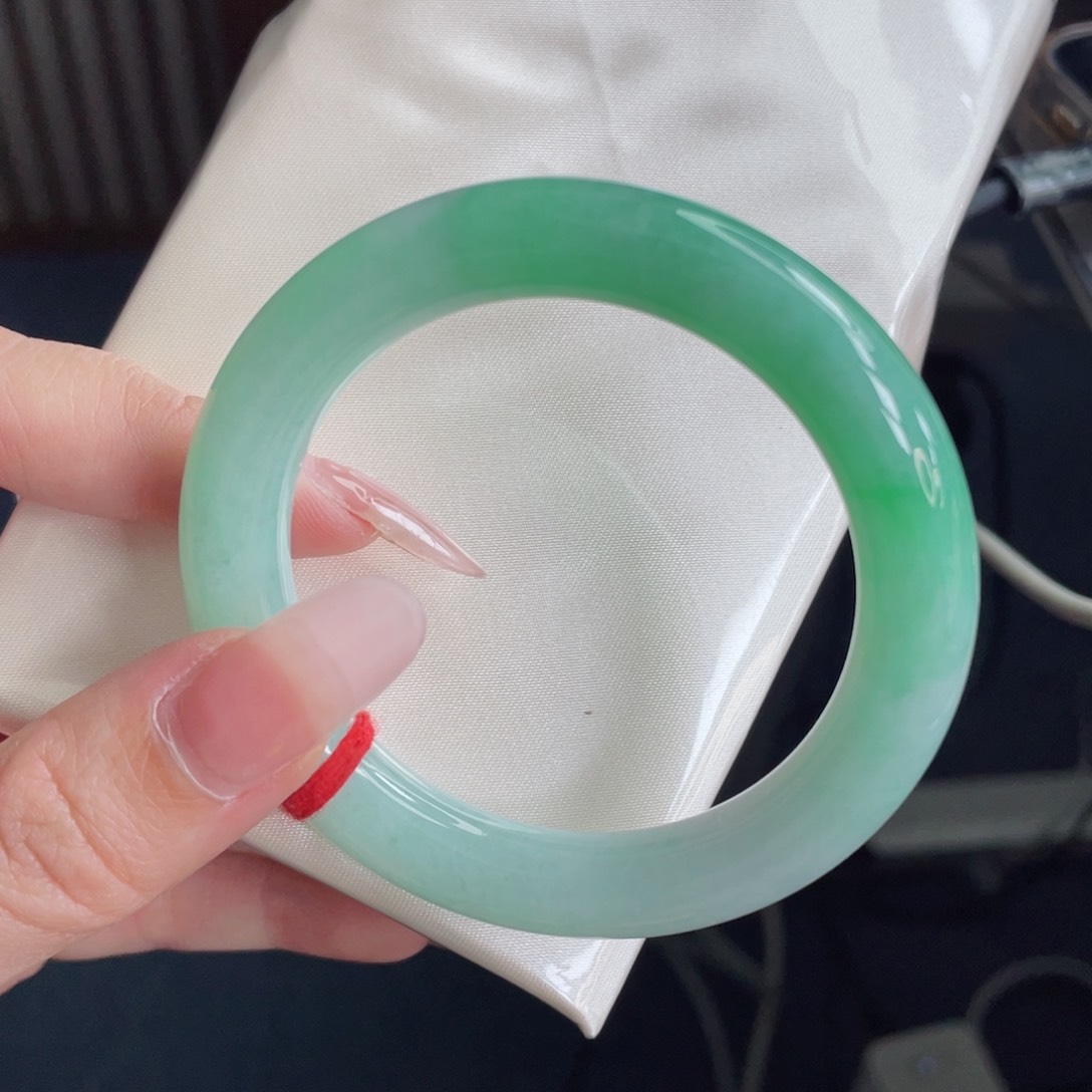 未镶嵌手镯翡翠52.1满绿渐变阳绿 春色满园 29号