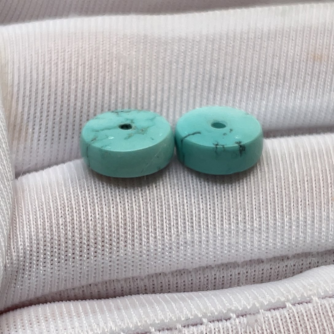 锁***歌绿松石未镶嵌挂件