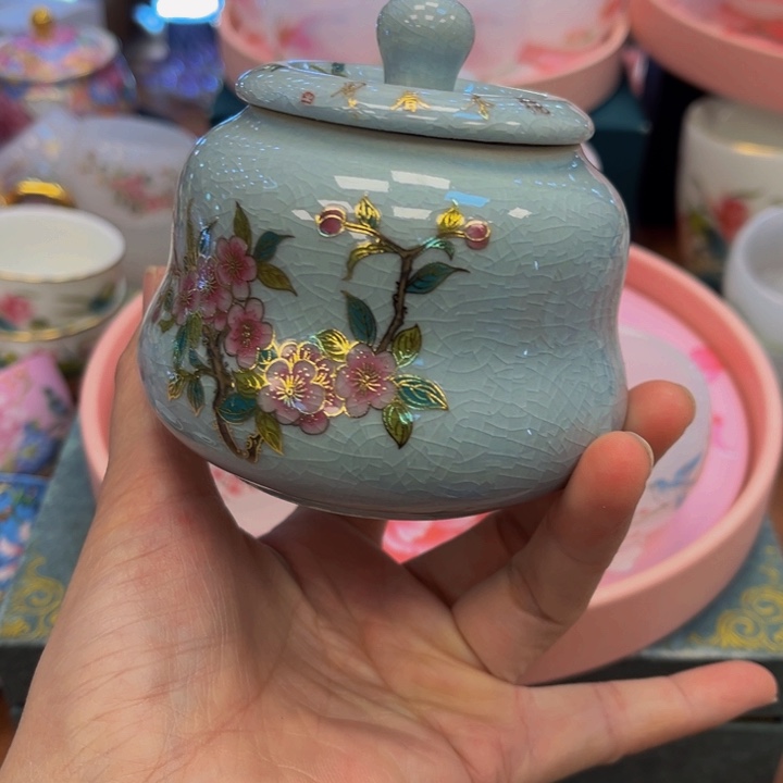 段泥茶杯吧啦的都不知道怎么回事儿