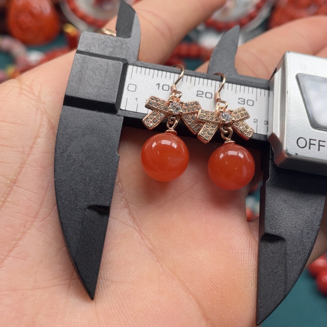 南红玛瑙南红圆珠耳环10mm银S925镶嵌