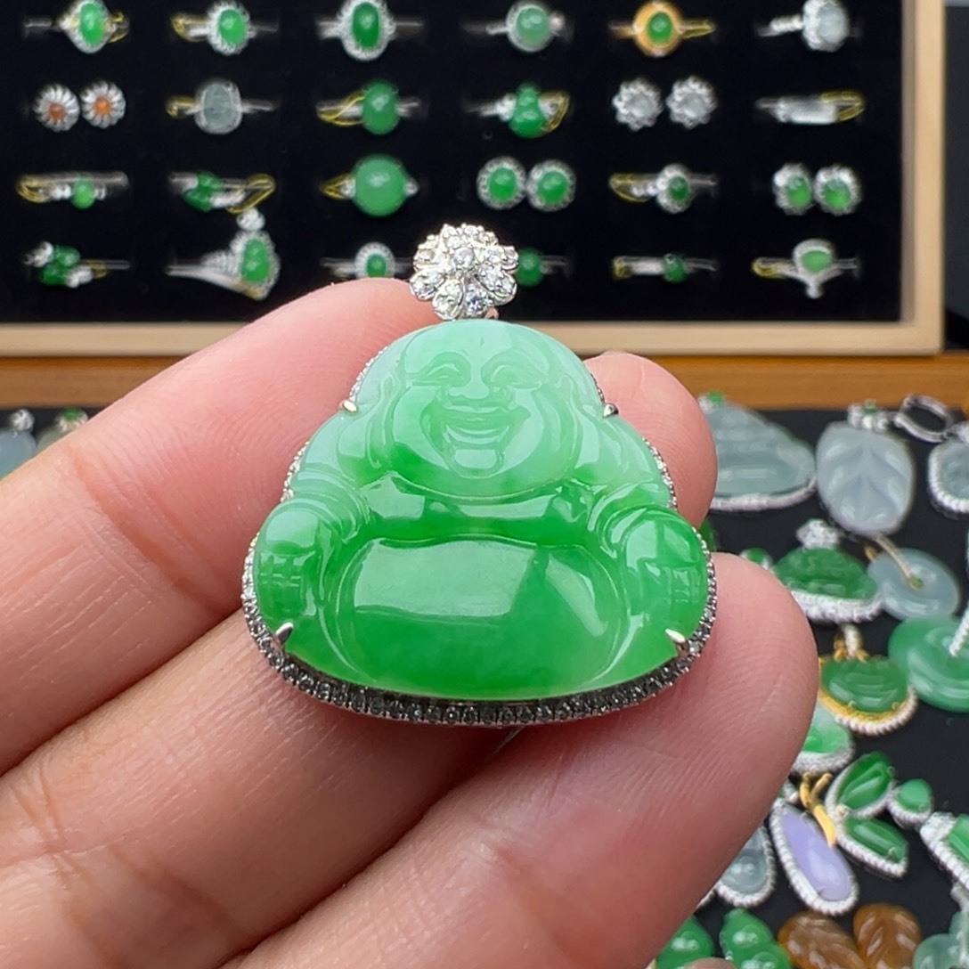 翡翠18K金镶嵌颈饰佛