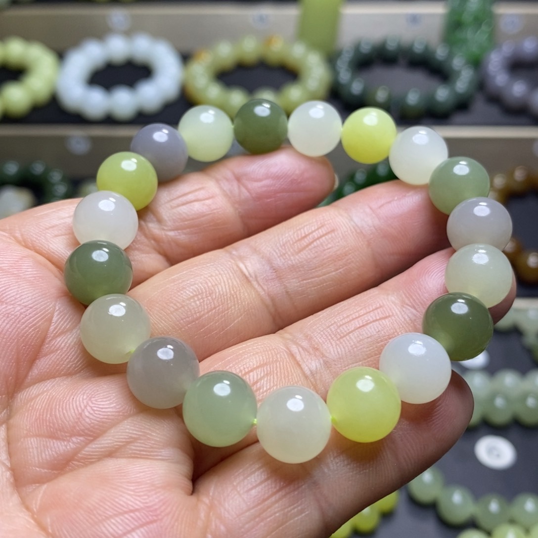 和田玉手串未镶嵌