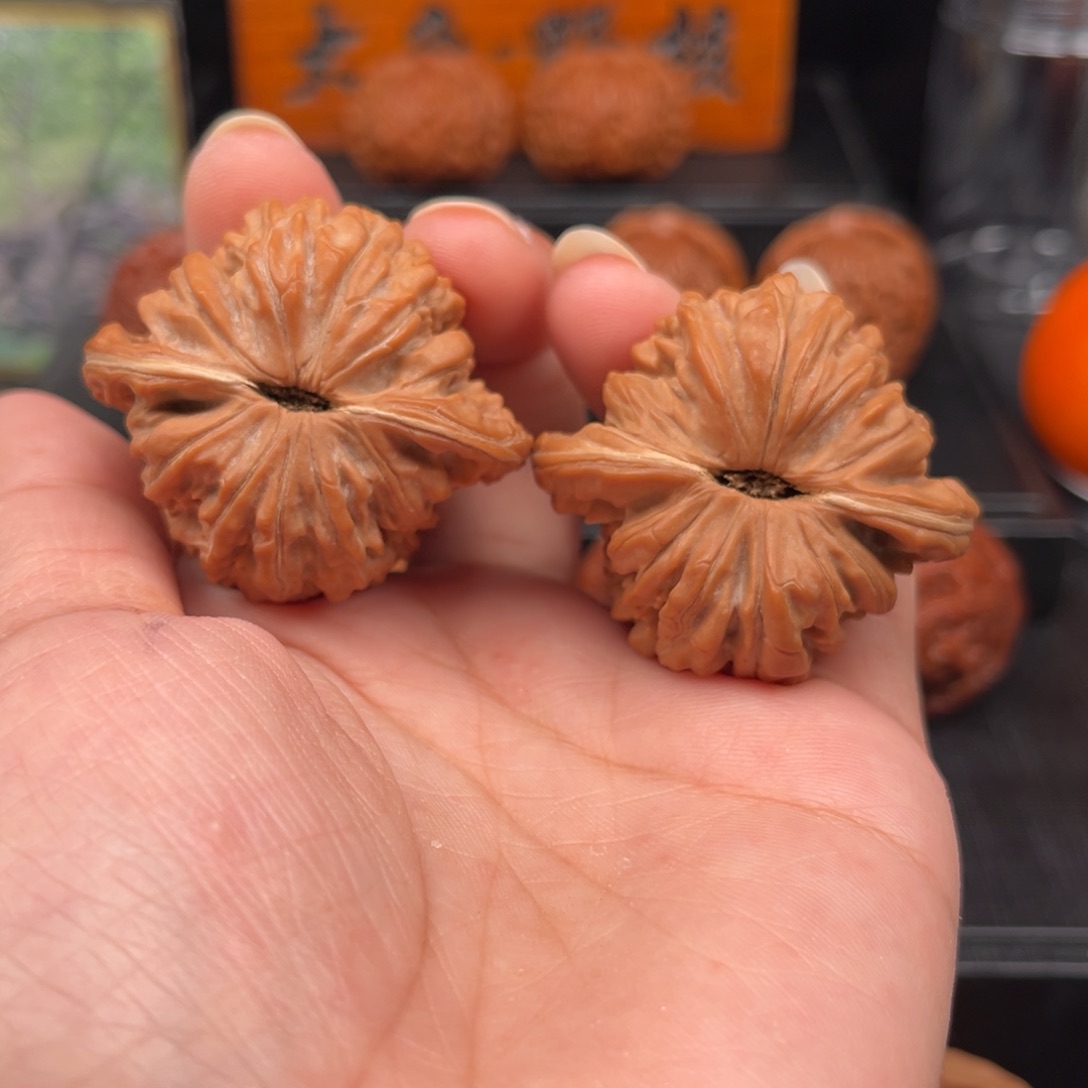 【闪购商品】文玩核桃吊坠小*四座楼