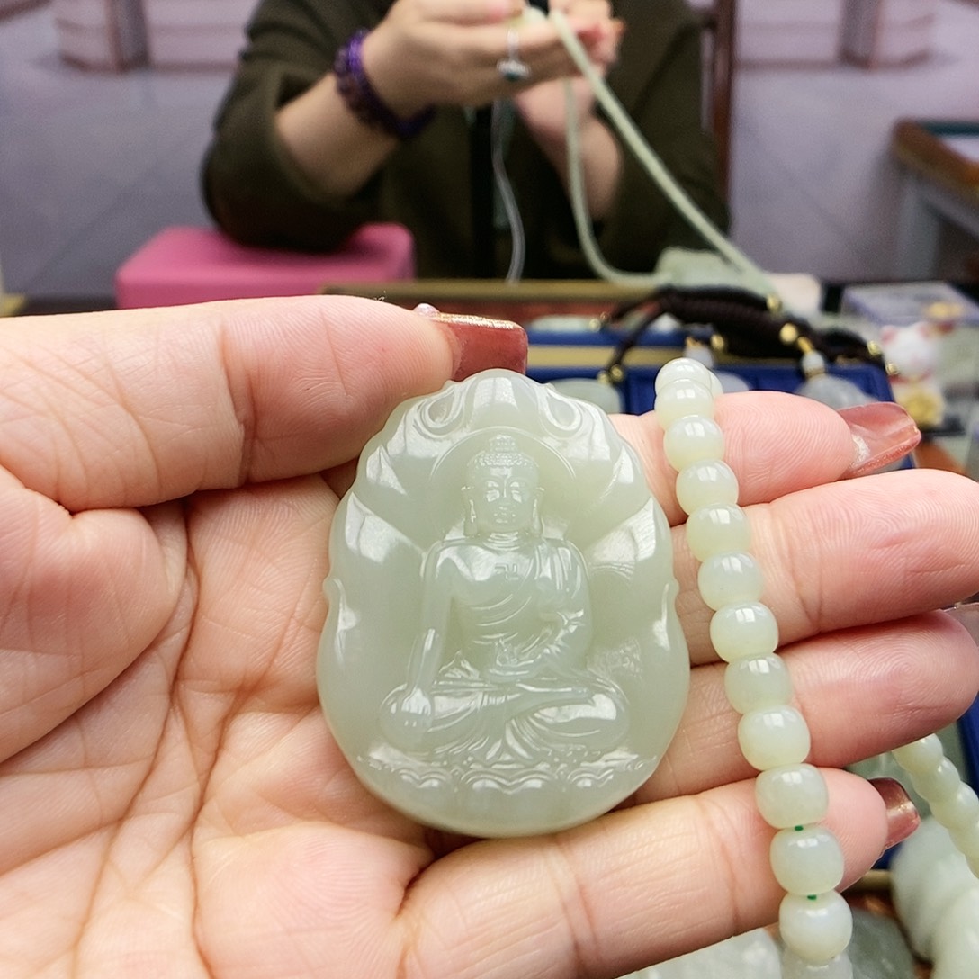 【闪购商品】和田玉颈饰未镶嵌?**?