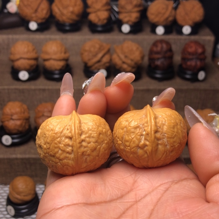 橄榄核吊坠10招财进宝