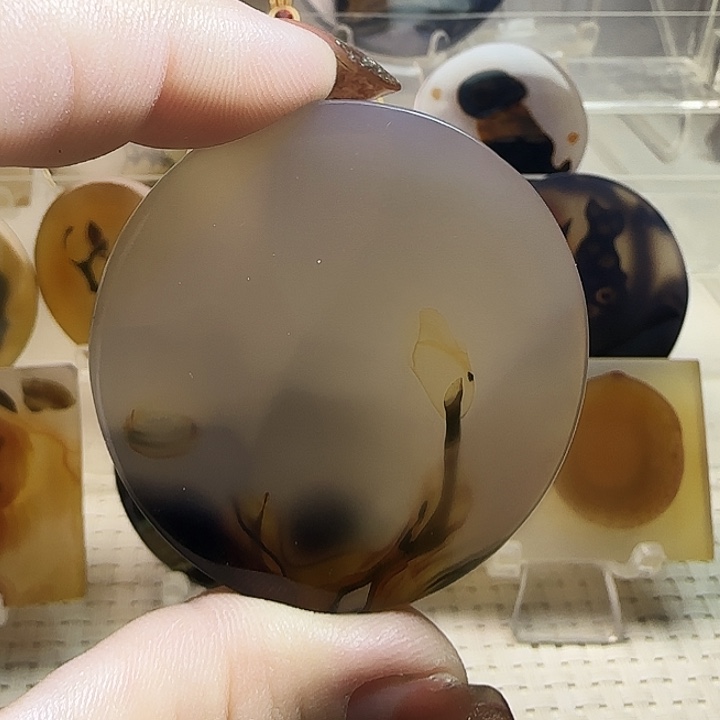 玛瑙/玉髓未镶嵌珠宝奇石