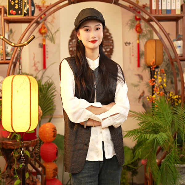 【董小姐】2025年新款真丝桑蚕丝龟裂纹香云纱马甲