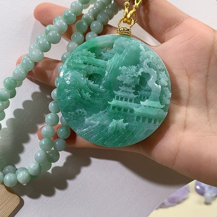 翡翠未镶嵌颈饰翡翠吊坠