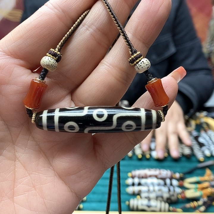 玛瑙/玉髓颈饰合金