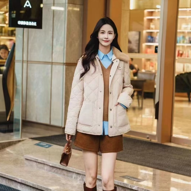 GIRDEAR/哥弟秋冬季菱格纹可拆卸毛领新雪丽保暖棉服外套 1400820