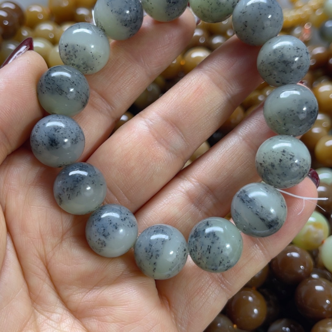 未镶嵌手链和田玉