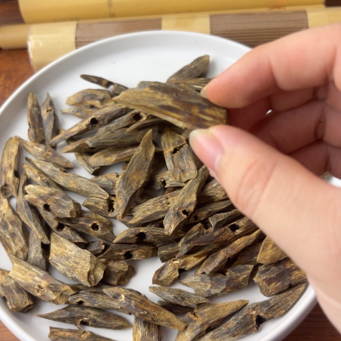 沉香沉香碎屑白棋红油块料