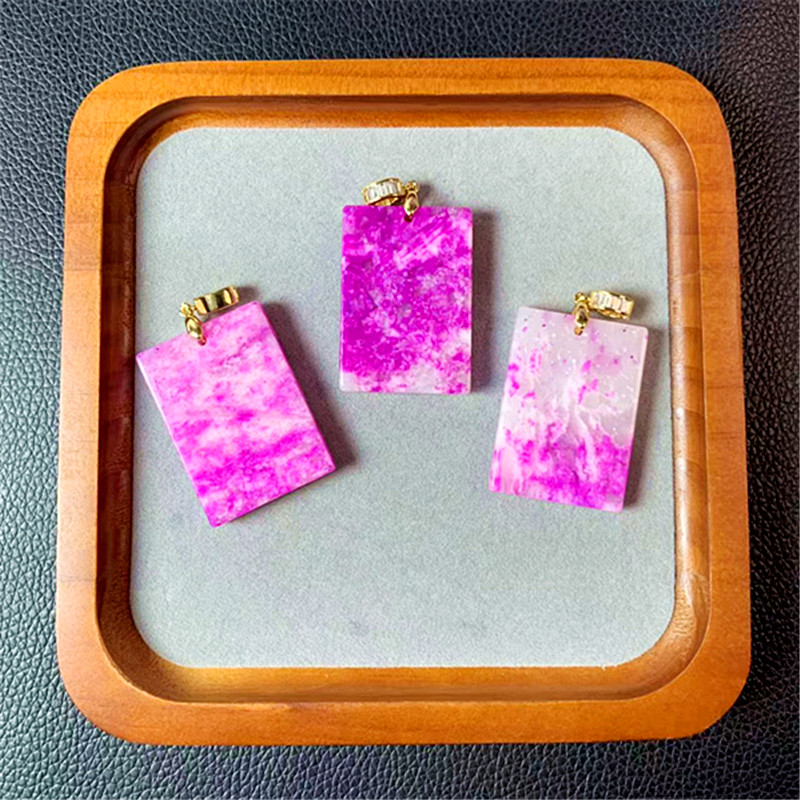 粉无事牌吊坠s388多样性发一