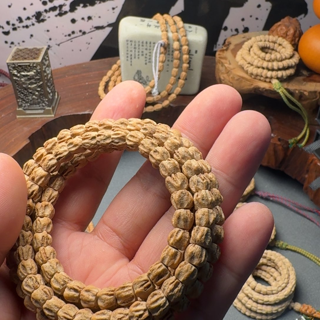 消***湖柏香籽/百香籽吊坠