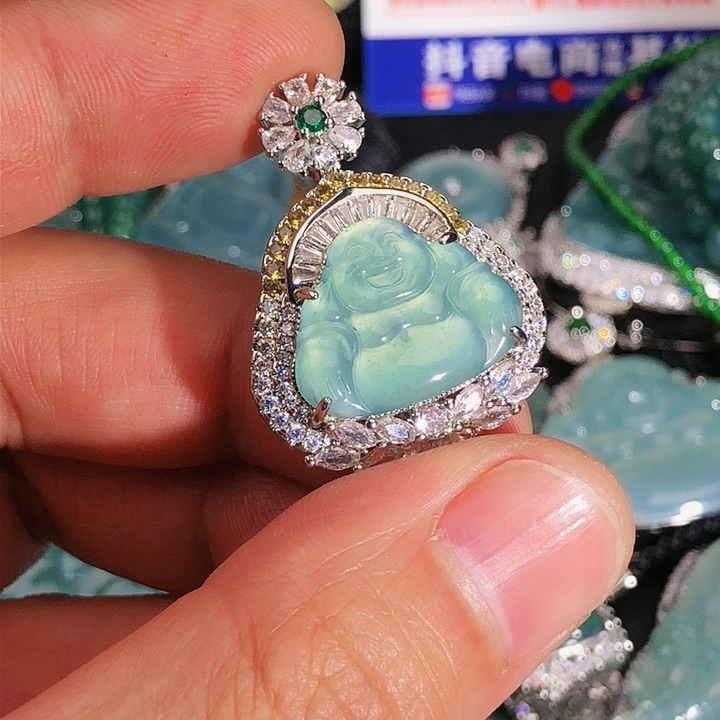 翡翠颈饰未镶嵌3，