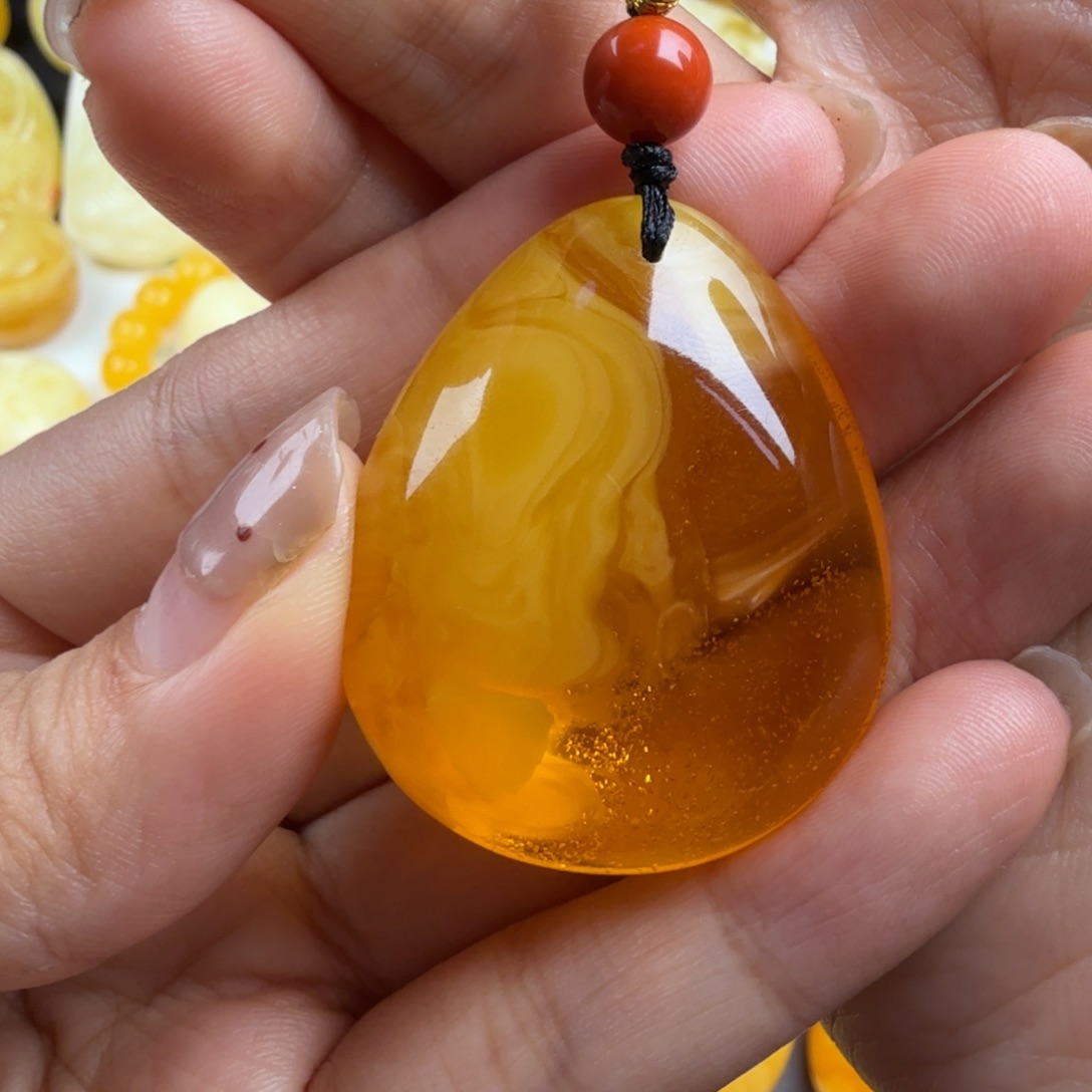 琥珀未镶嵌颈饰纯天然琥珀蜜蜡无优化