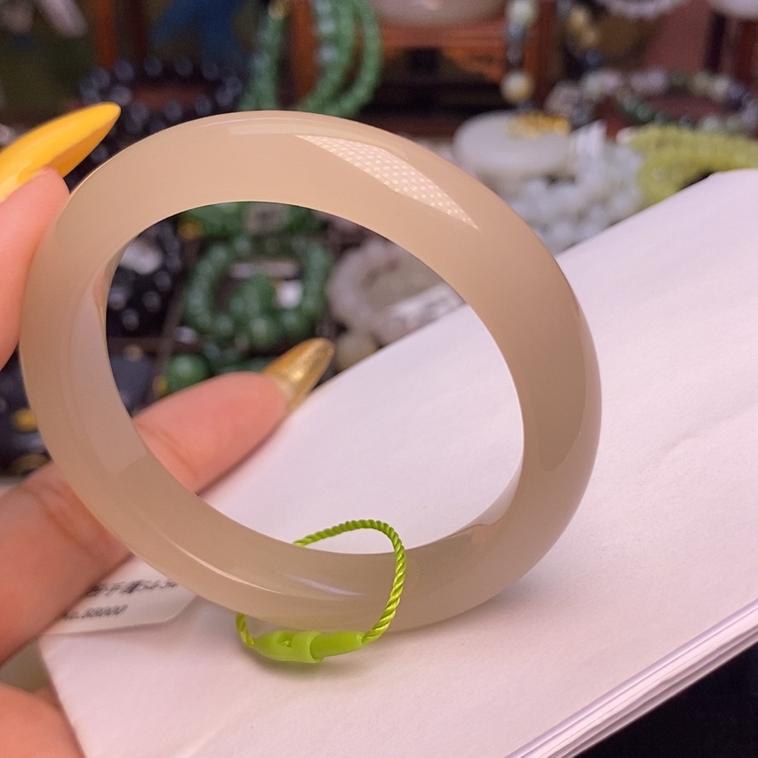 和田玉未镶嵌颈饰藕粉老矿料收藏毕业级手镯51.6