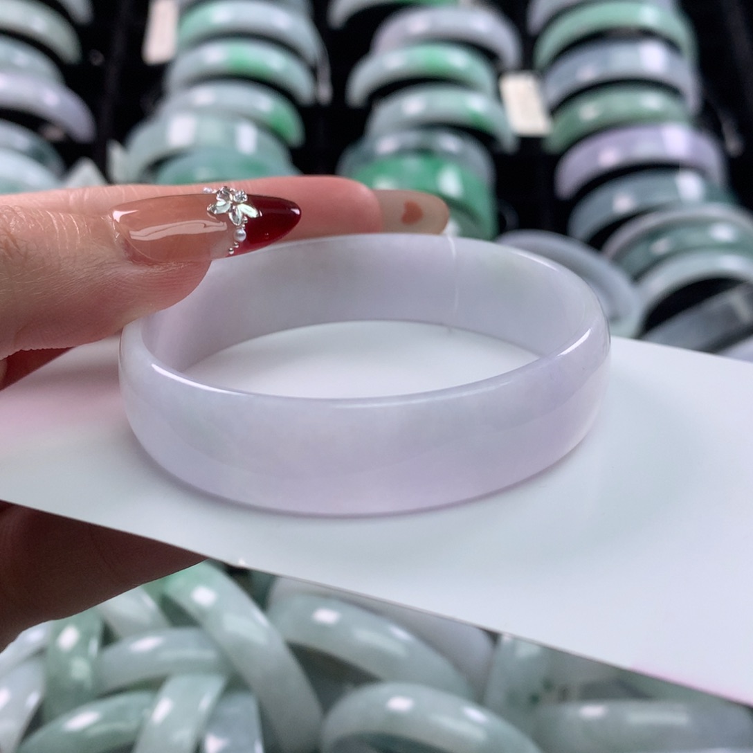 翡翠手镯未镶嵌公主