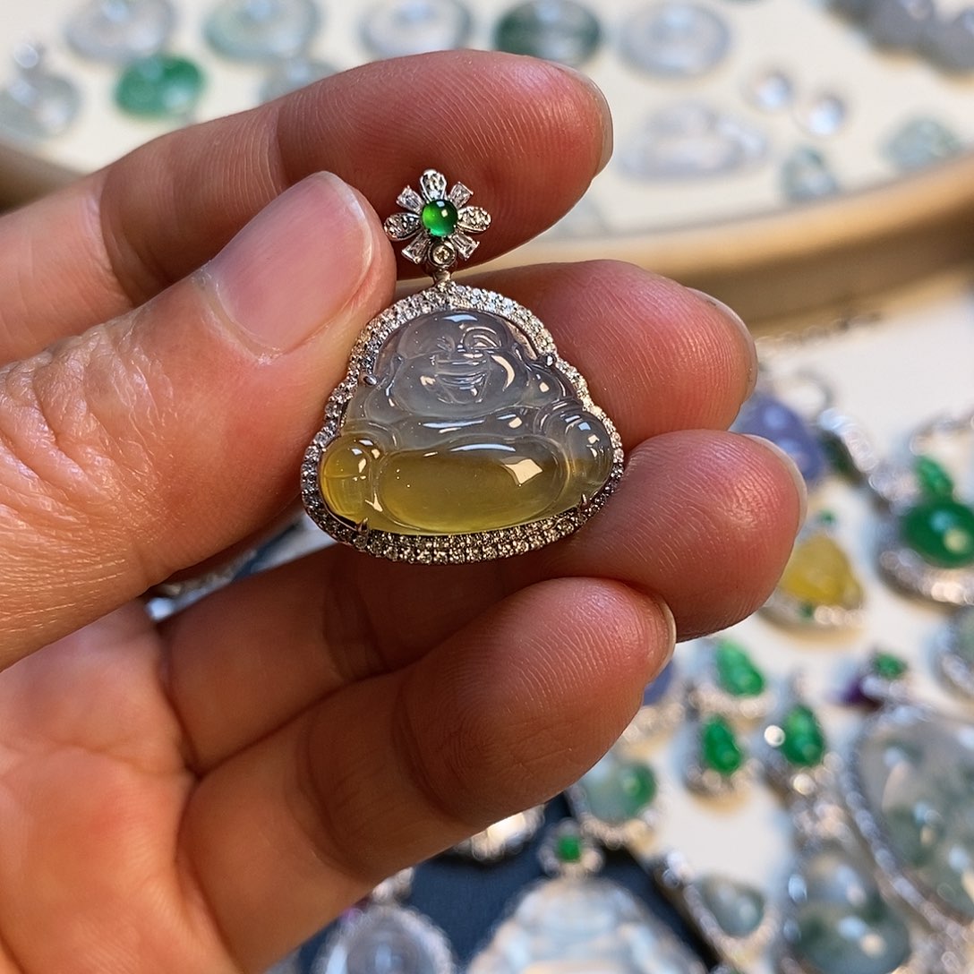 翡翠颈饰18K金镶嵌佛公