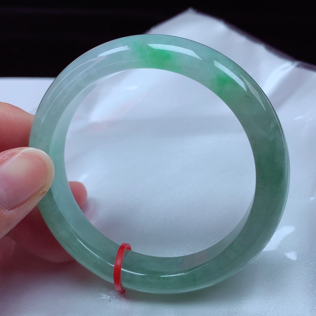 翡翠手镯未镶嵌55-56圈