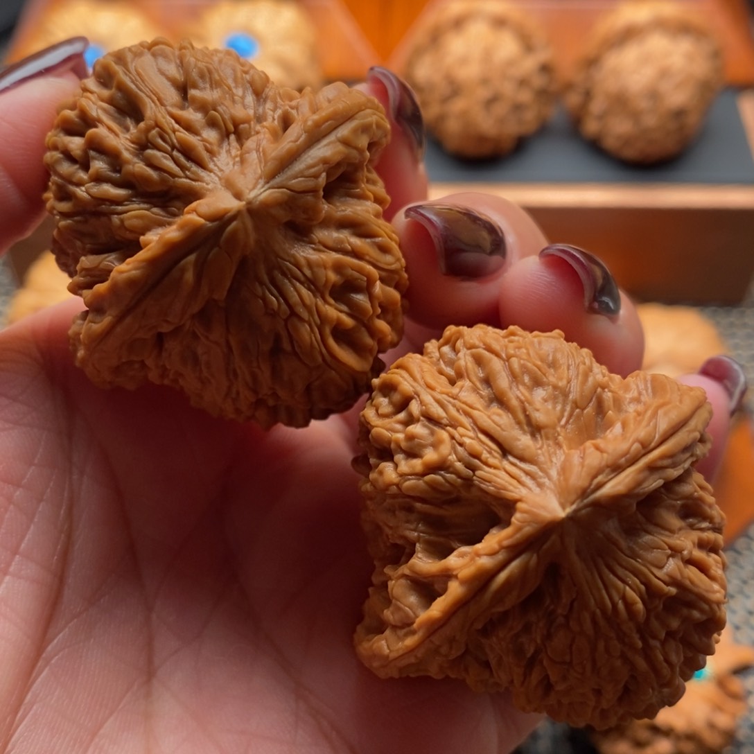 文玩核桃把件43尺寸全品南江石