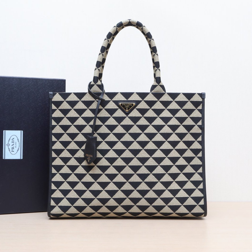 95新 Prada/普拉达 小花Jerry P205437264 拼色 帆布Symbole 刺绣