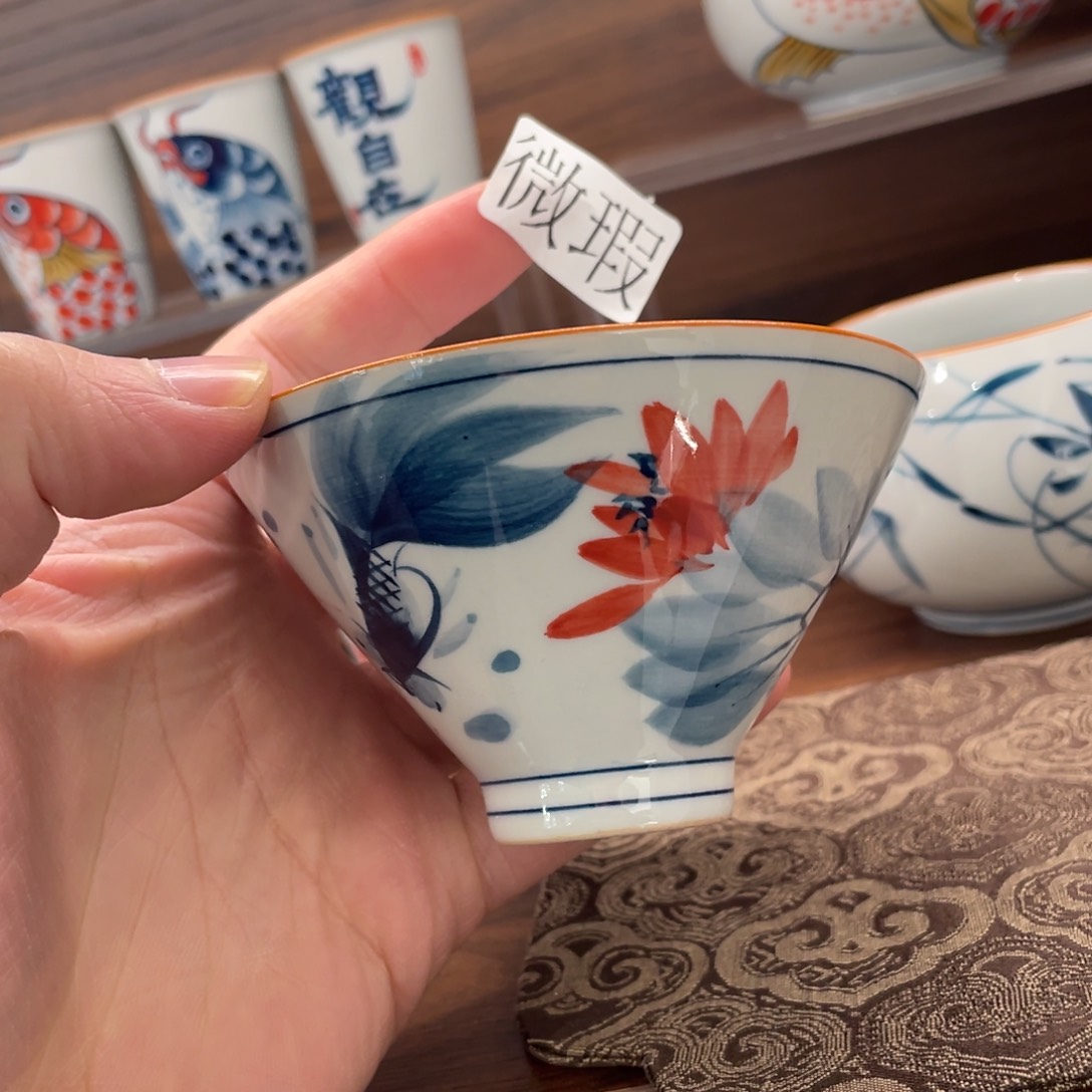 釉下手绘茶具微瑕