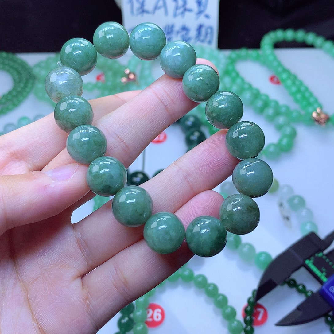 翡翠毛衣链未镶嵌