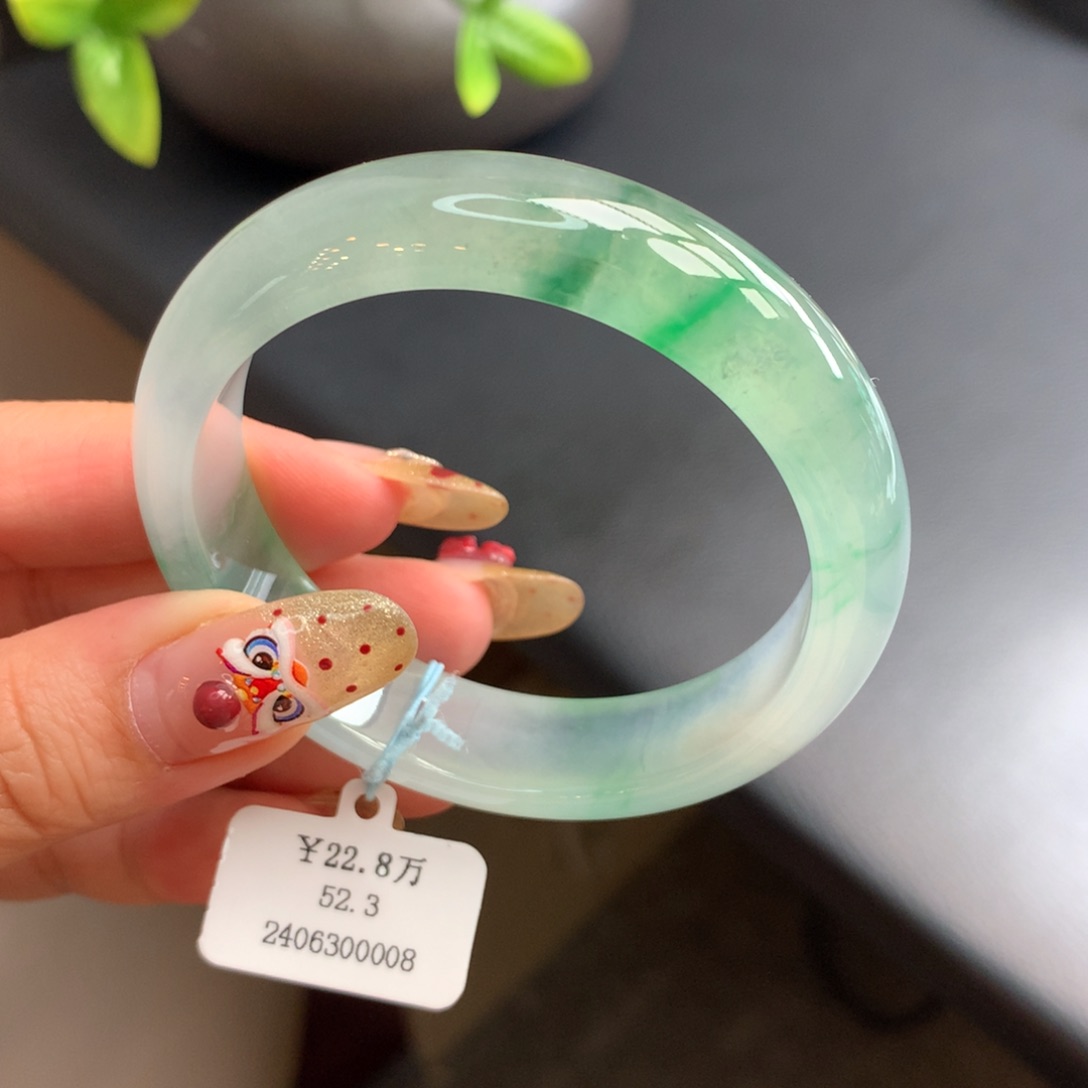 翡翠手镯未镶嵌52.3冰飘花正圈