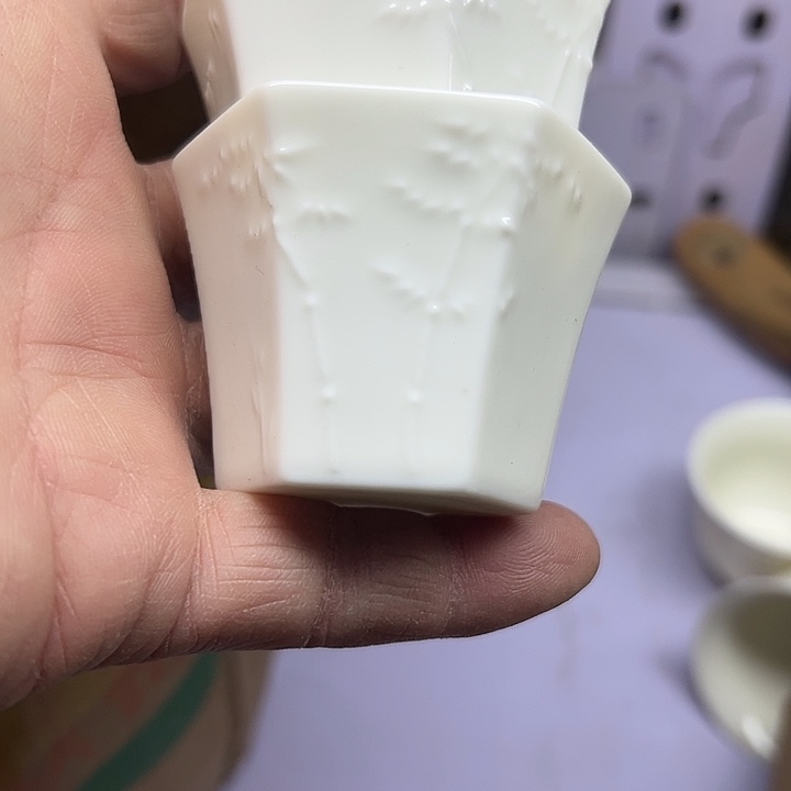 微瑕…………………………….3只，竹子