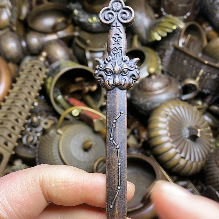 精美铜器，做工精致