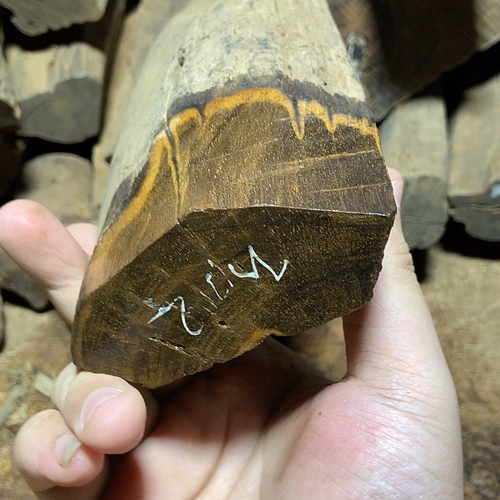 啊***布贡木把件定制产品不退不换