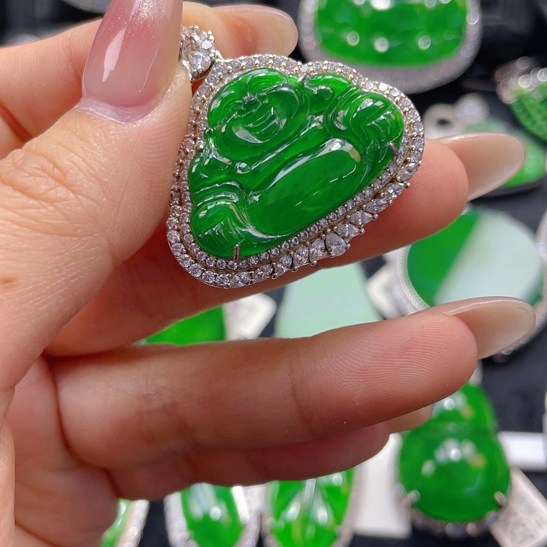 翡翠银S925镶嵌颈饰翡翠