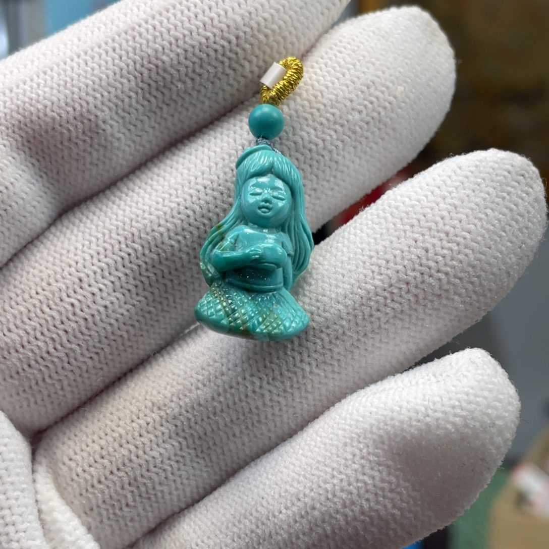 宁****绿松石未镶嵌挂件