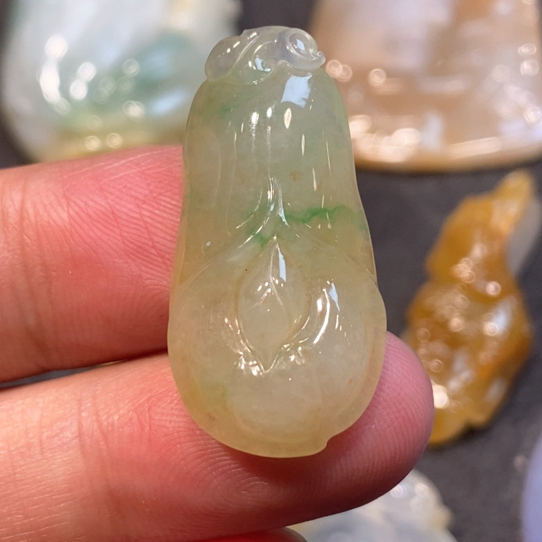 定制翡翠未镶嵌缅甸天然翡翠黄翡玉兰花特色挂件