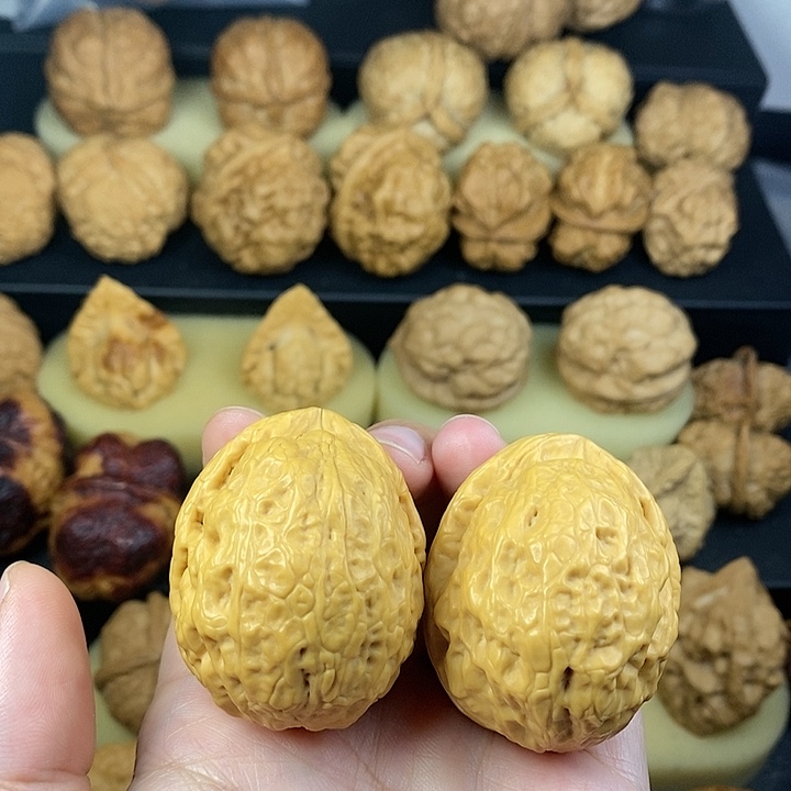 文玩核桃吊坠至尊佛手43